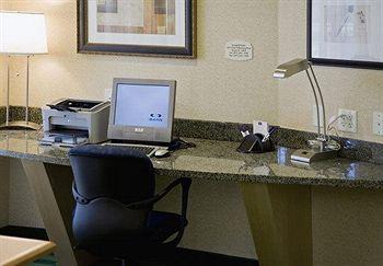 Springhill Suites By Marriott - Tampa Brandon Bagian luar foto